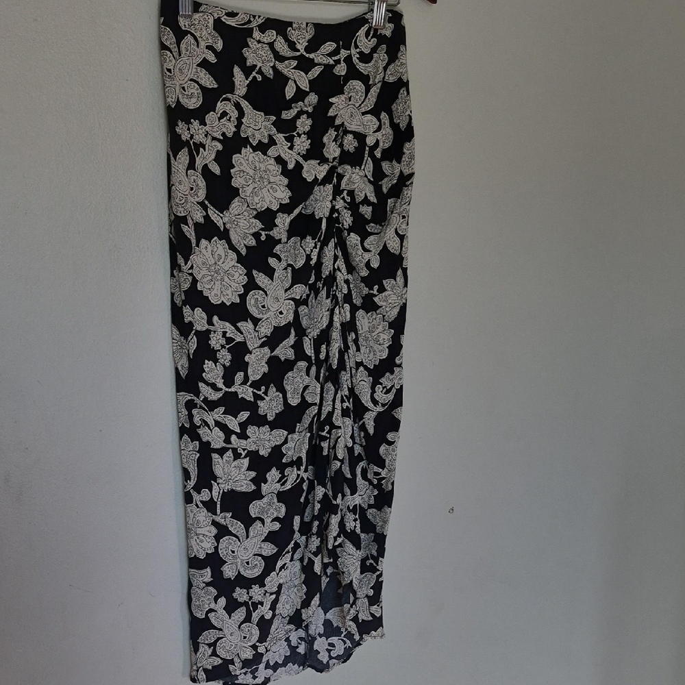Zara Black and White Floral Maxi Skirt